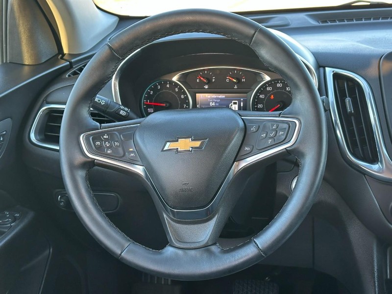 Chevrolet Equinox Vehicle Full-screen Gallery Image 11