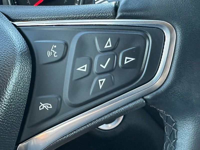 Chevrolet Equinox Vehicle Full-screen Gallery Image 18