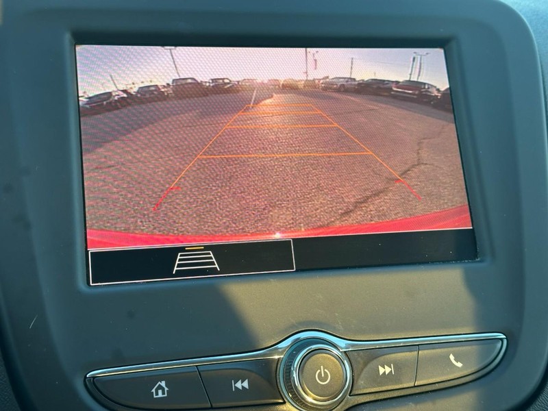 Chevrolet Equinox Vehicle Full-screen Gallery Image 21