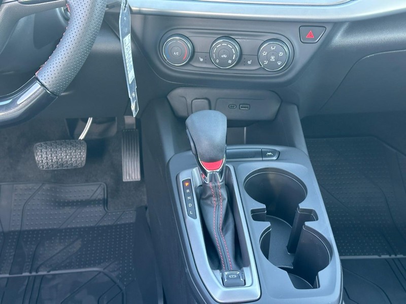 Chevrolet Trax Vehicle Full-screen Gallery Image 9