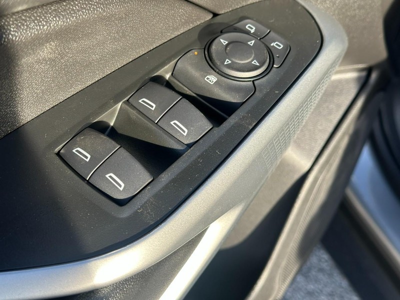 Chevrolet Trax Vehicle Full-screen Gallery Image 10