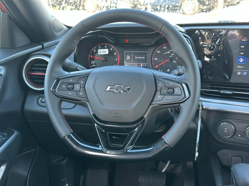 Chevrolet Trax Vehicle Full-screen Gallery Image 7