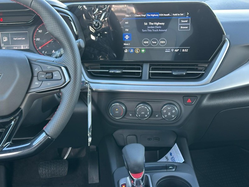 Chevrolet Trax Vehicle Full-screen Gallery Image 8