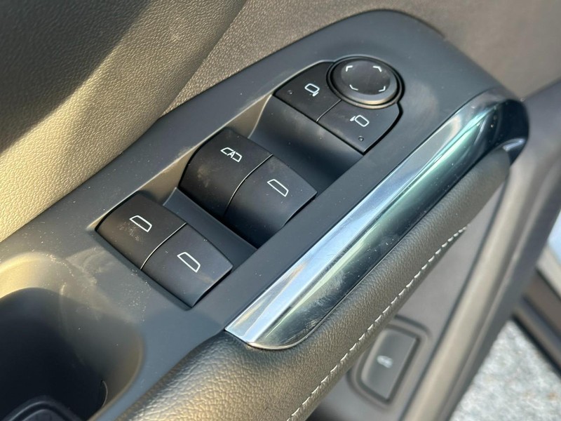 Chevrolet Traverse Vehicle Full-screen Gallery Image 11