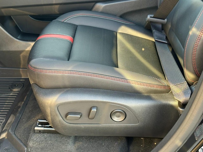 Chevrolet Traverse Vehicle Full-screen Gallery Image 14