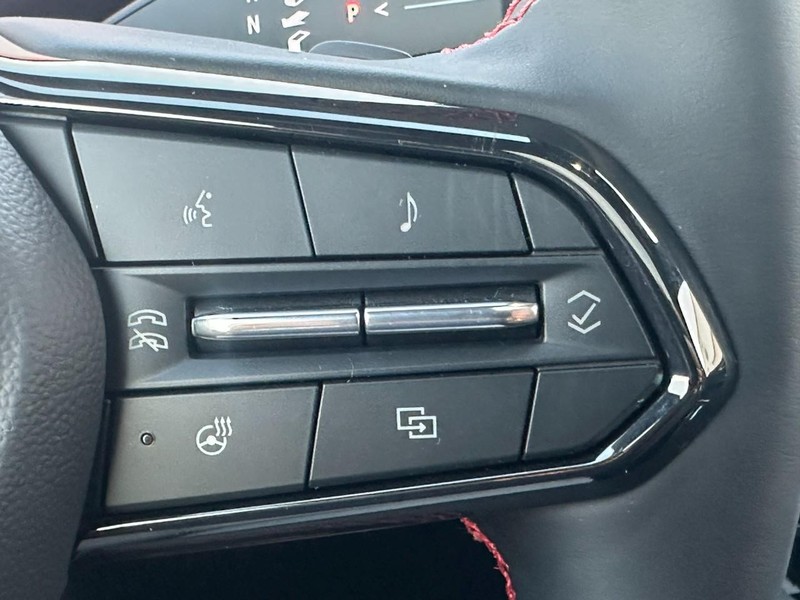 Chevrolet Traverse Vehicle Full-screen Gallery Image 16