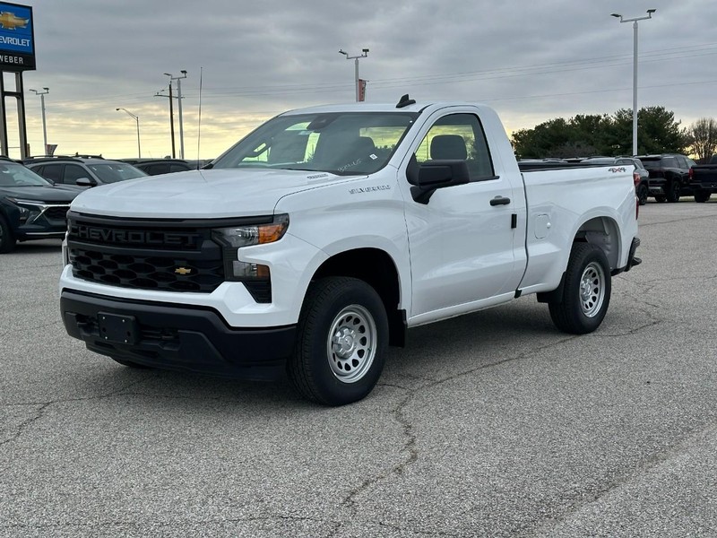 Chevrolet Silverado 1500 Vehicle Full-screen Gallery Image 2