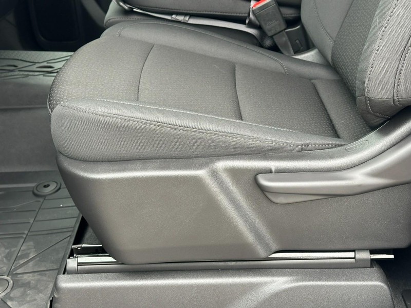 Chevrolet Silverado 1500 Vehicle Full-screen Gallery Image 8