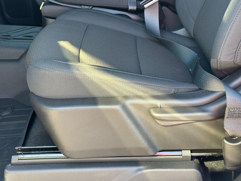 Chevrolet Silverado 1500 Vehicle Full-screen Gallery Image 7