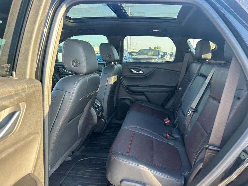 Chevrolet Blazer Vehicle Full-screen Gallery Image 10