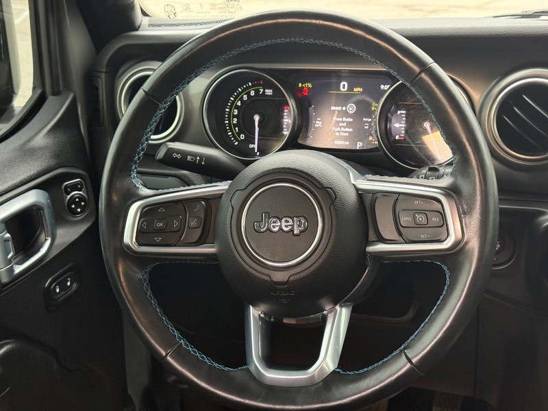 Jeep Wrangler 4xe Vehicle Full-screen Gallery Image 15