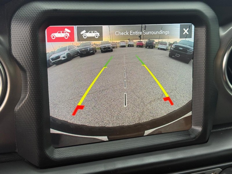 Jeep Wrangler 4xe Vehicle Full-screen Gallery Image 21