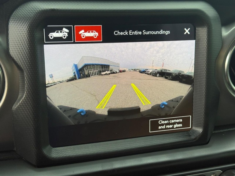 Jeep Wrangler 4xe Vehicle Full-screen Gallery Image 22