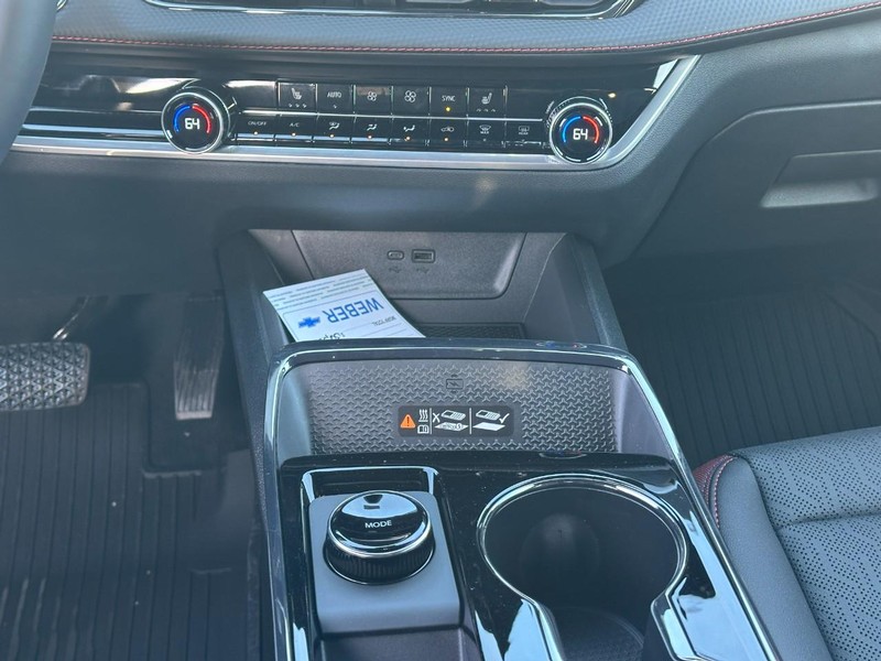 Chevrolet Equinox Vehicle Full-screen Gallery Image 8