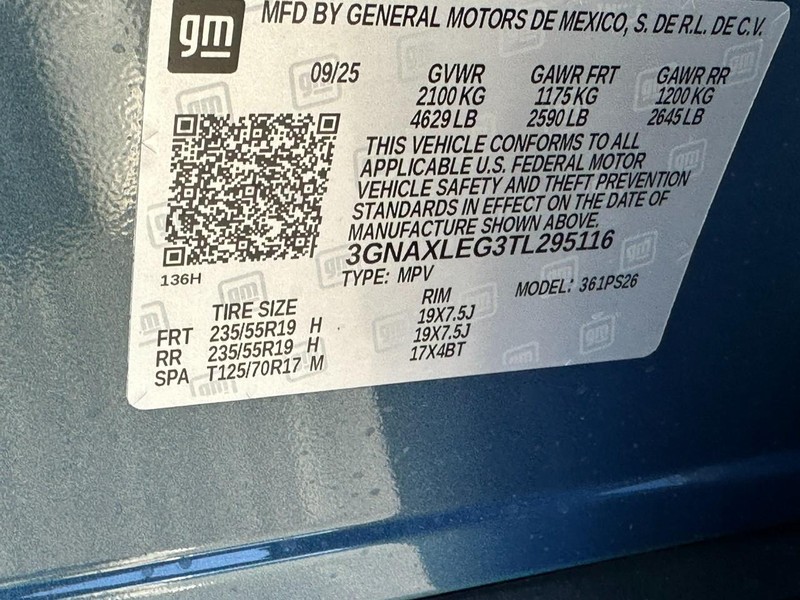 Chevrolet Equinox Vehicle Full-screen Gallery Image 15