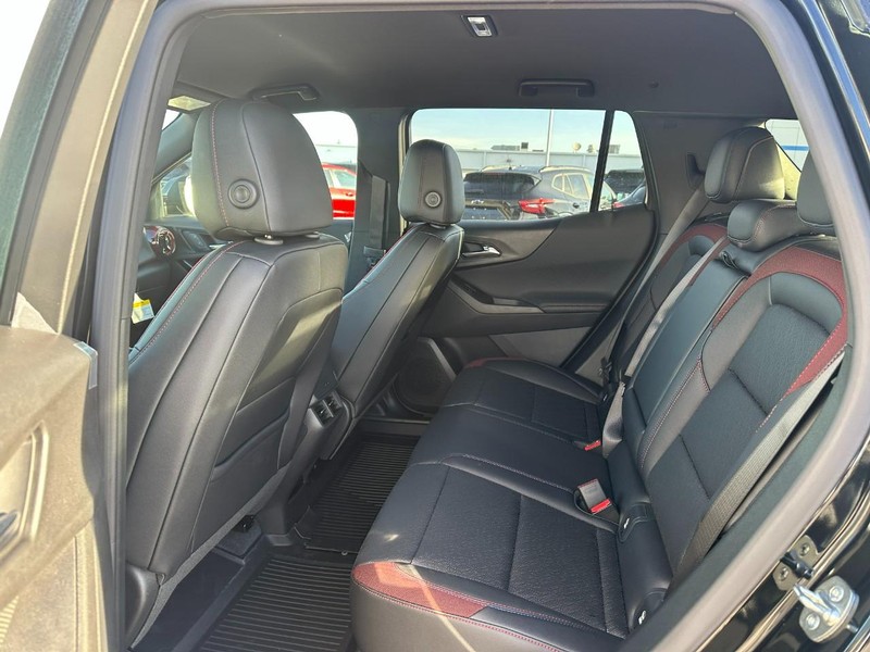 Chevrolet Equinox Vehicle Full-screen Gallery Image 4