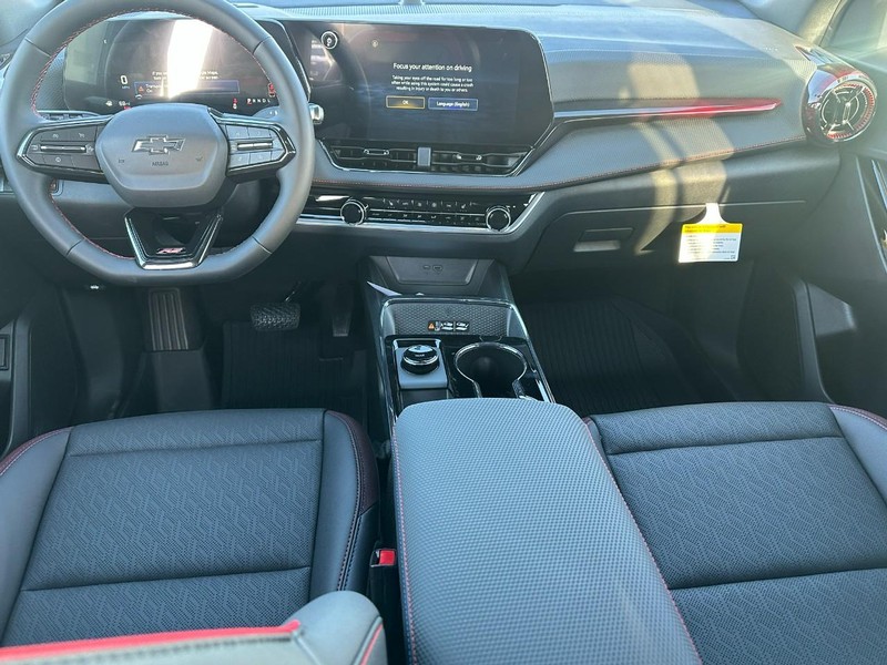 Chevrolet Equinox Vehicle Full-screen Gallery Image 5