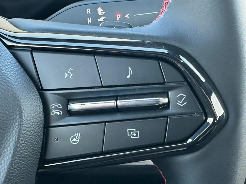 Chevrolet Equinox Vehicle Full-screen Gallery Image 12