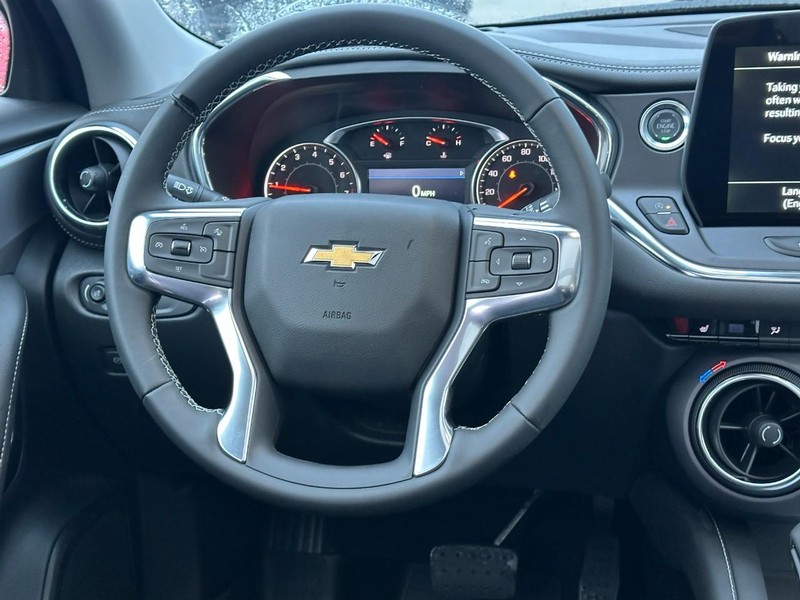 Chevrolet Blazer Vehicle Full-screen Gallery Image 7