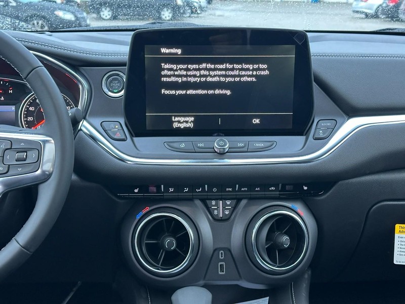 Chevrolet Blazer Vehicle Full-screen Gallery Image 8