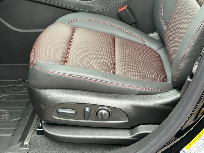 Chevrolet Blazer Vehicle Full-screen Gallery Image 12