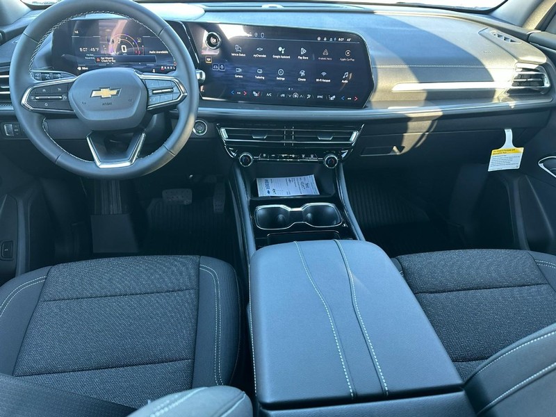 Chevrolet Traverse Vehicle Full-screen Gallery Image 7