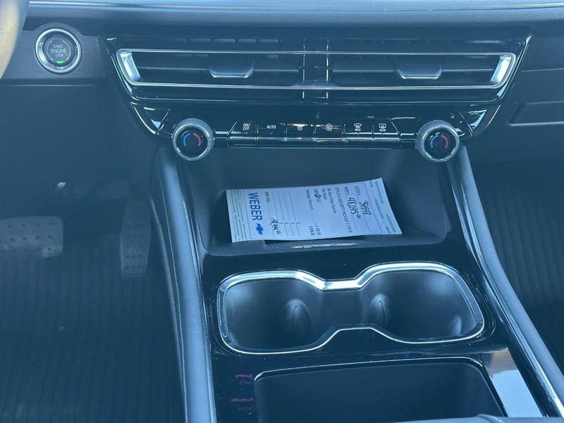 Chevrolet Traverse Vehicle Full-screen Gallery Image 10