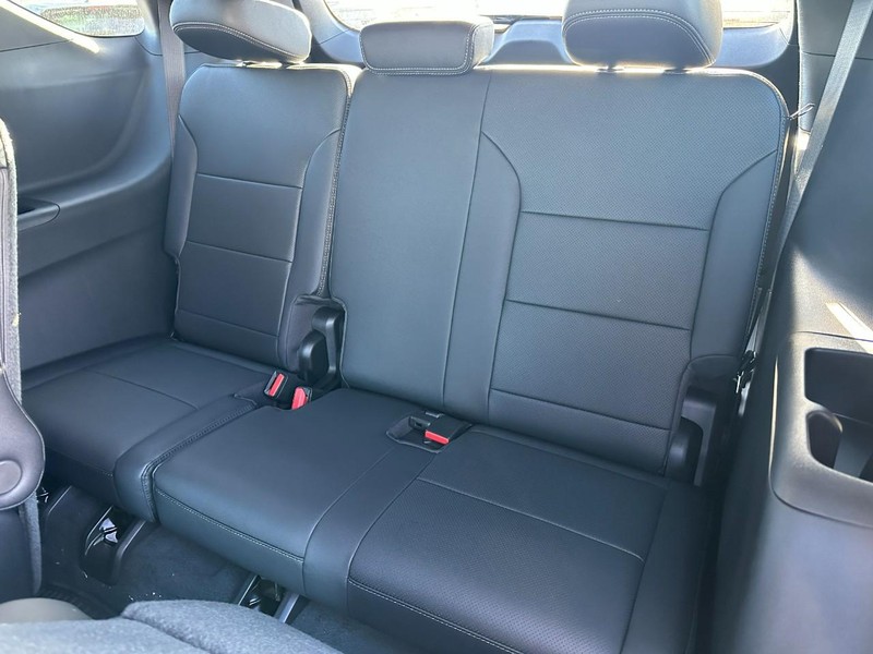 Chevrolet Traverse Vehicle Full-screen Gallery Image 5