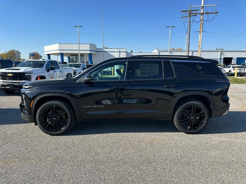 Chevrolet Traverse Vehicle Full-screen Gallery Image 2