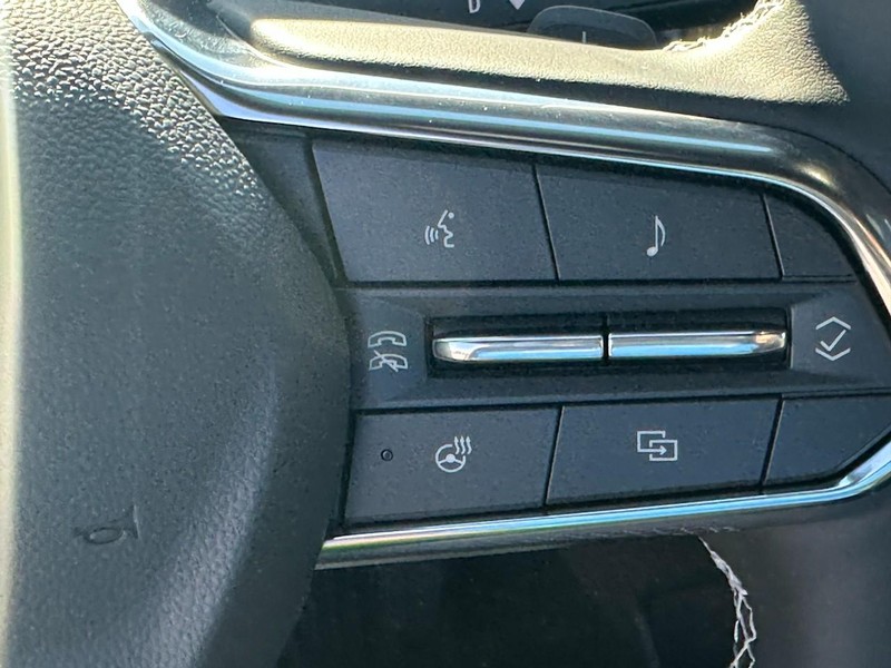 Chevrolet Traverse Vehicle Full-screen Gallery Image 13