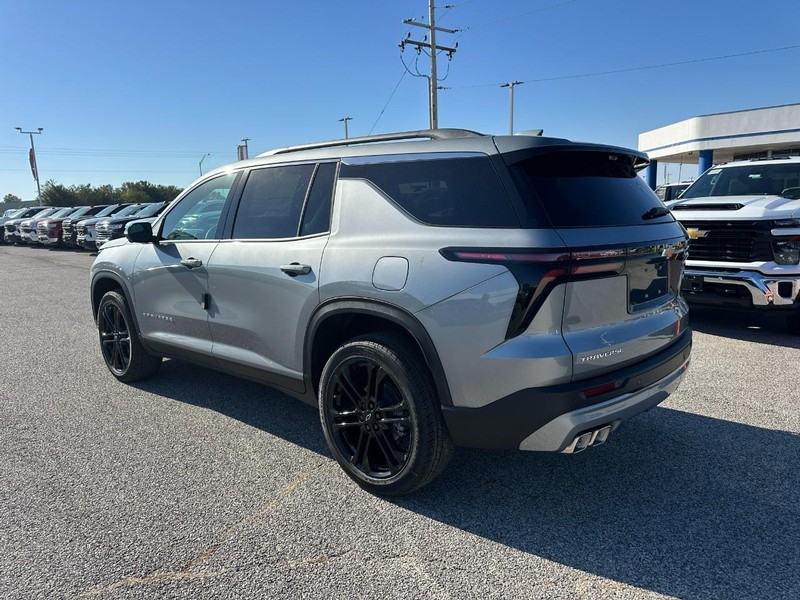 Chevrolet Traverse Vehicle Full-screen Gallery Image 3