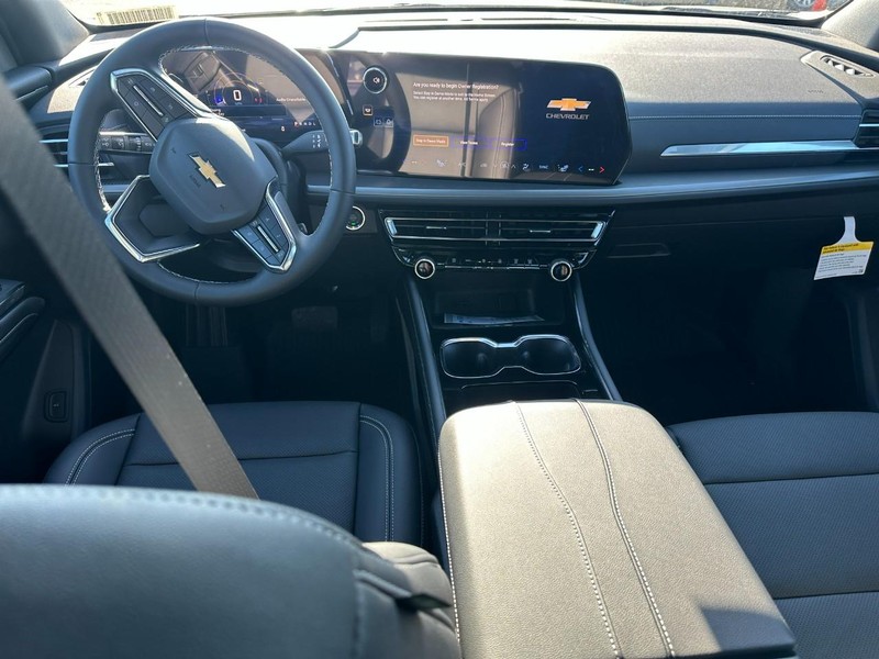 Chevrolet Traverse Vehicle Full-screen Gallery Image 6