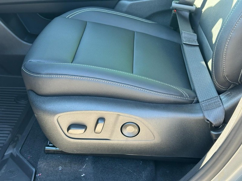 Chevrolet Traverse Vehicle Full-screen Gallery Image 11