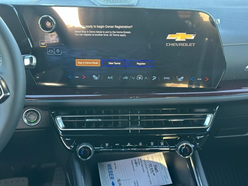 Chevrolet Traverse Vehicle Full-screen Gallery Image 9