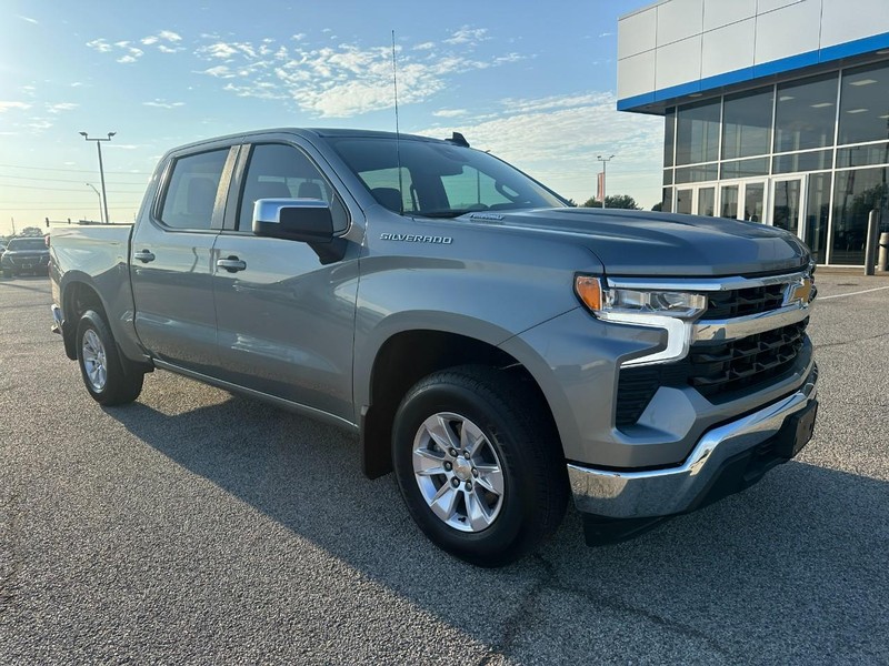 Chevrolet Silverado 1500 Vehicle Full-screen Gallery Image 8