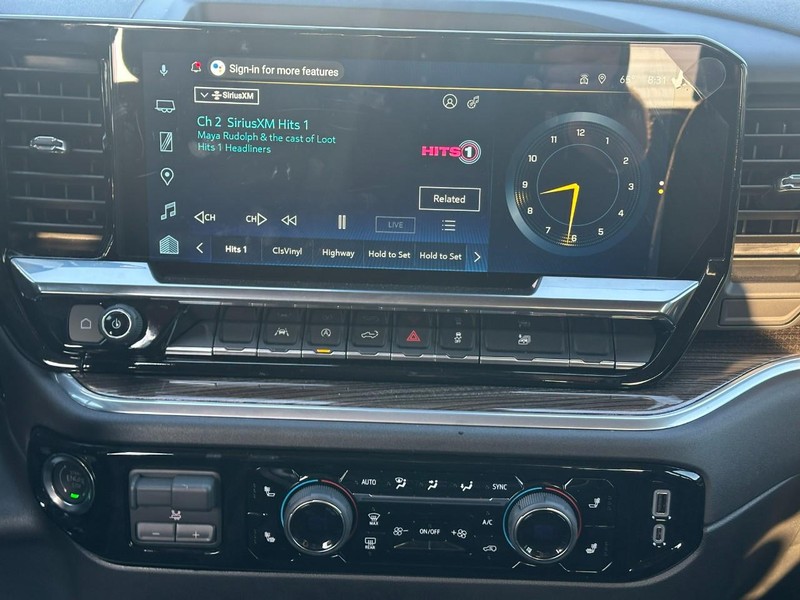 Chevrolet Silverado 1500 Vehicle Full-screen Gallery Image 13