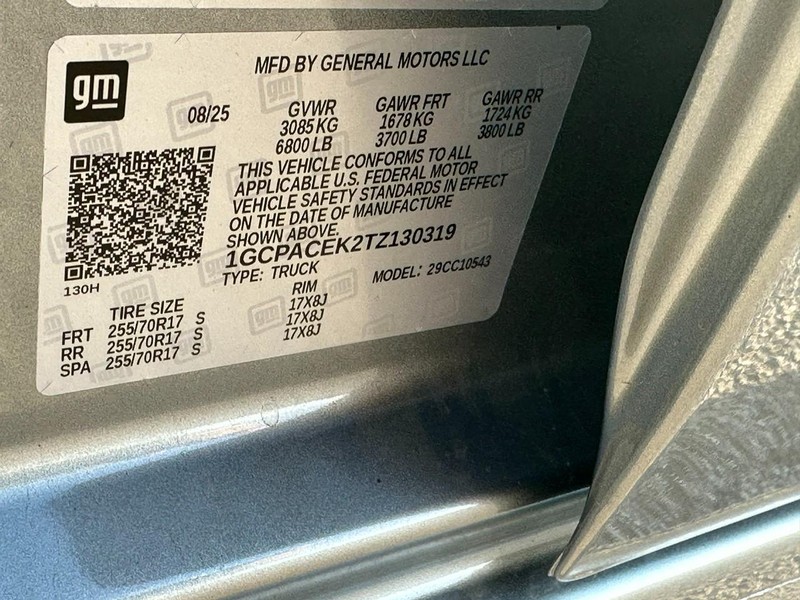 Chevrolet Silverado 1500 Vehicle Full-screen Gallery Image 23