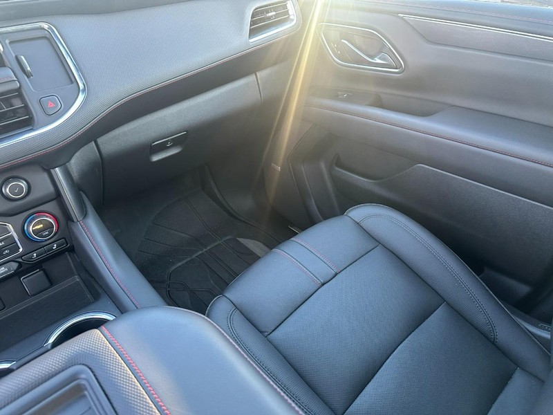 Chevrolet Tahoe Vehicle Full-screen Gallery Image 18