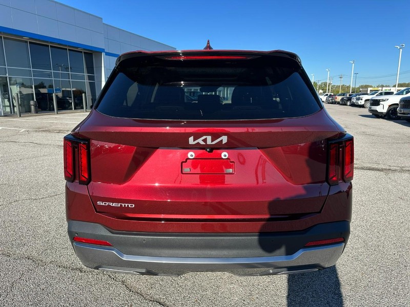 Kia Sorento Vehicle Full-screen Gallery Image 4