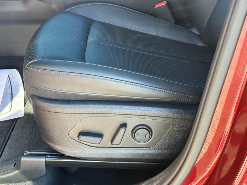 Kia Sorento Vehicle Full-screen Gallery Image 19