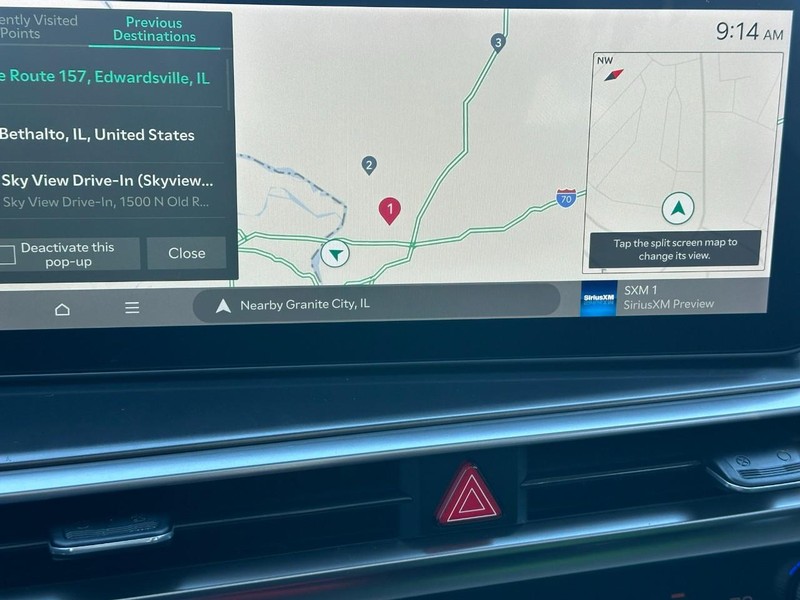 Kia Sorento Vehicle Full-screen Gallery Image 23