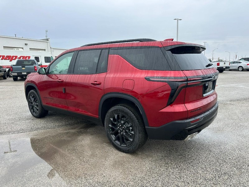 Chevrolet Traverse Vehicle Full-screen Gallery Image 3