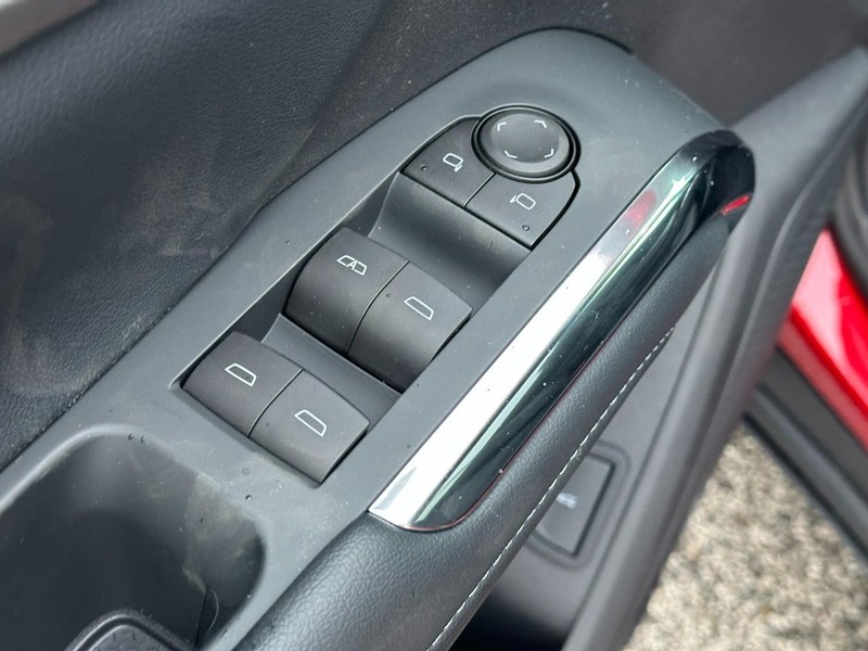 Chevrolet Traverse Vehicle Full-screen Gallery Image 10