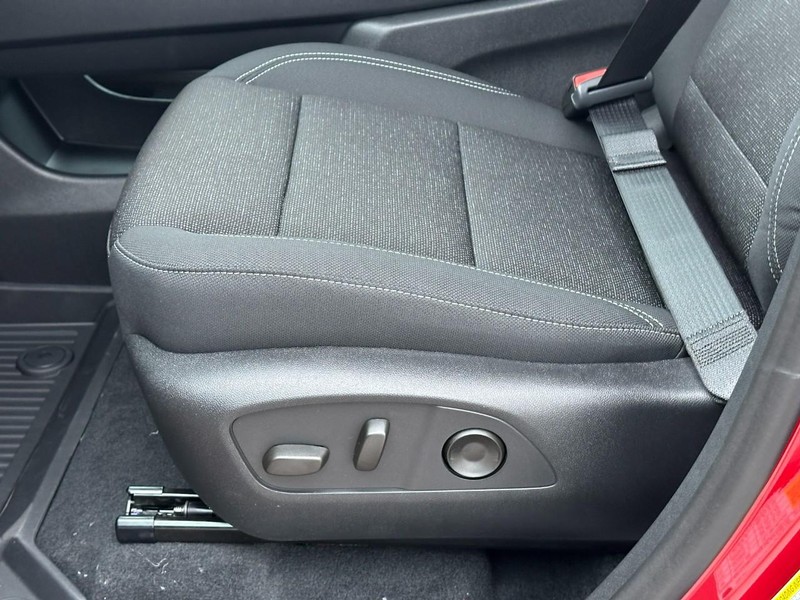 Chevrolet Traverse Vehicle Full-screen Gallery Image 11