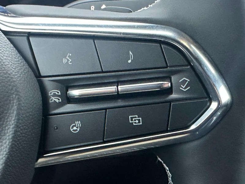 Chevrolet Traverse Vehicle Full-screen Gallery Image 13