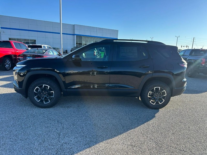 Chevrolet Equinox Vehicle Full-screen Gallery Image 2