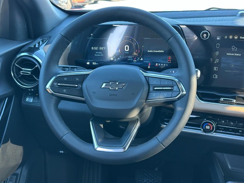 Chevrolet Equinox Vehicle Full-screen Gallery Image 6