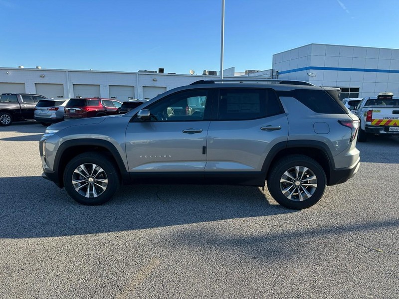 Chevrolet Equinox Vehicle Full-screen Gallery Image 2