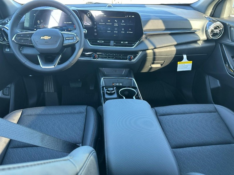 Chevrolet Equinox Vehicle Full-screen Gallery Image 5