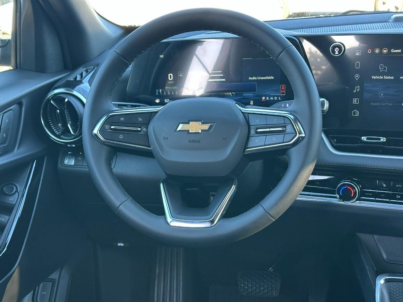 Chevrolet Equinox Vehicle Full-screen Gallery Image 6